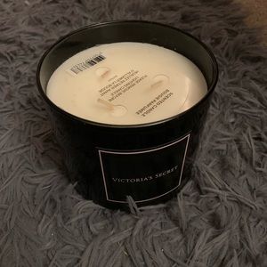 Victoria’s Secret candle